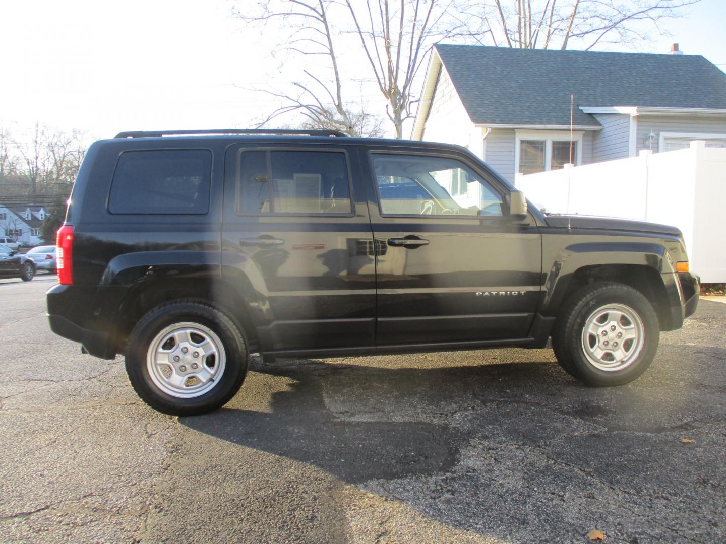 2016 Jeep Patriot (1C4NJRBB3GD) , AUTOMATIC transmission, located at 540a Delsea Drive, Sewell, NJ, 08080, (856) 589-6888, 39.752560, -75.111206 - Photo#8